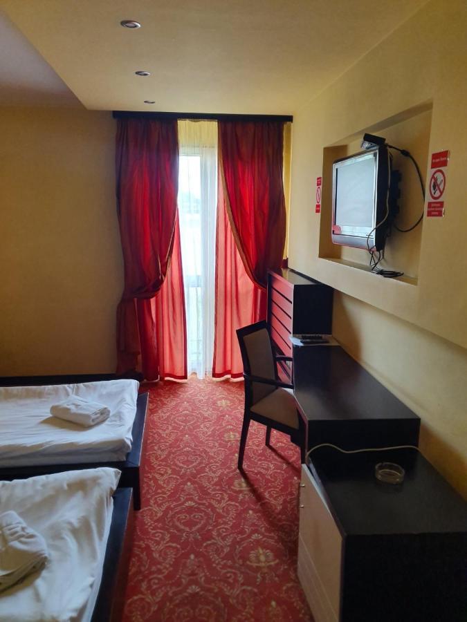 Hotel Sajam 诺威萨 外观 照片