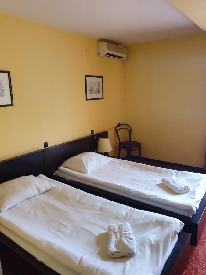 Hotel Sajam 诺威萨 外观 照片
